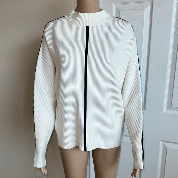 Philosophy Sweaters - NWT Philosophy White Sweater with Black Detailing Zs.L